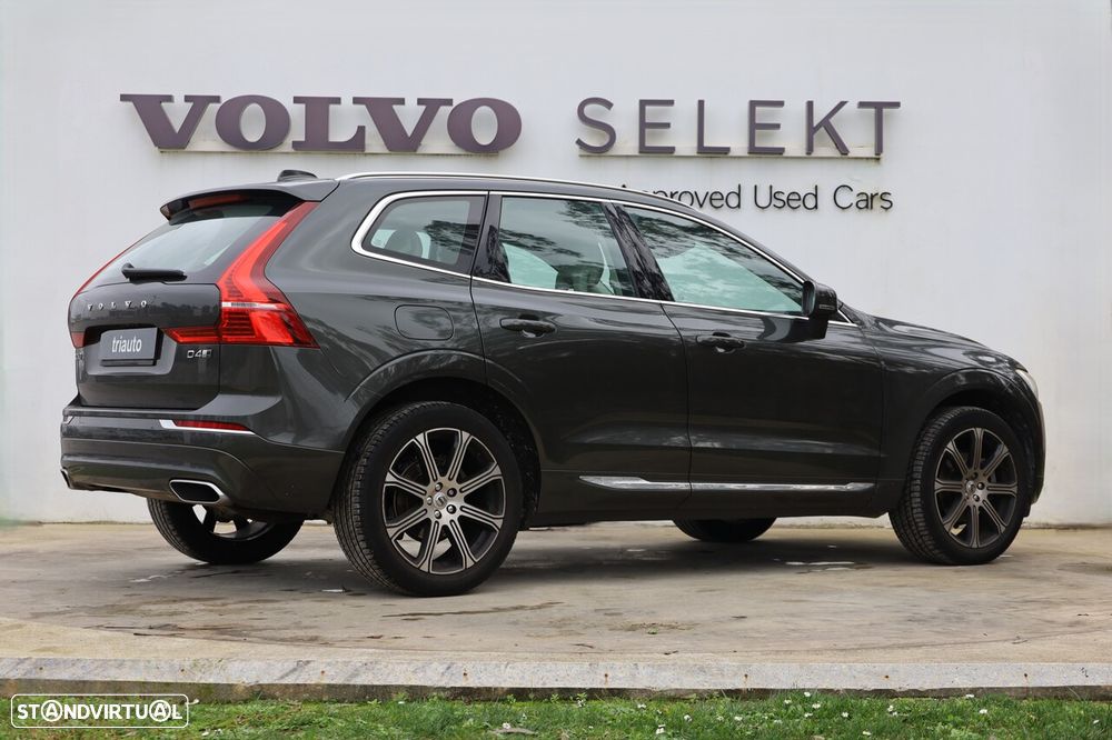 Volvo XC 60 2.0 D4 Inscription AWD Geartronic - 28