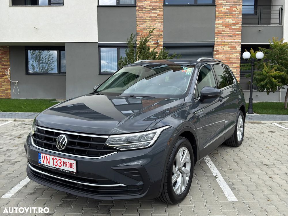 Volkswagen Tiguan - 2