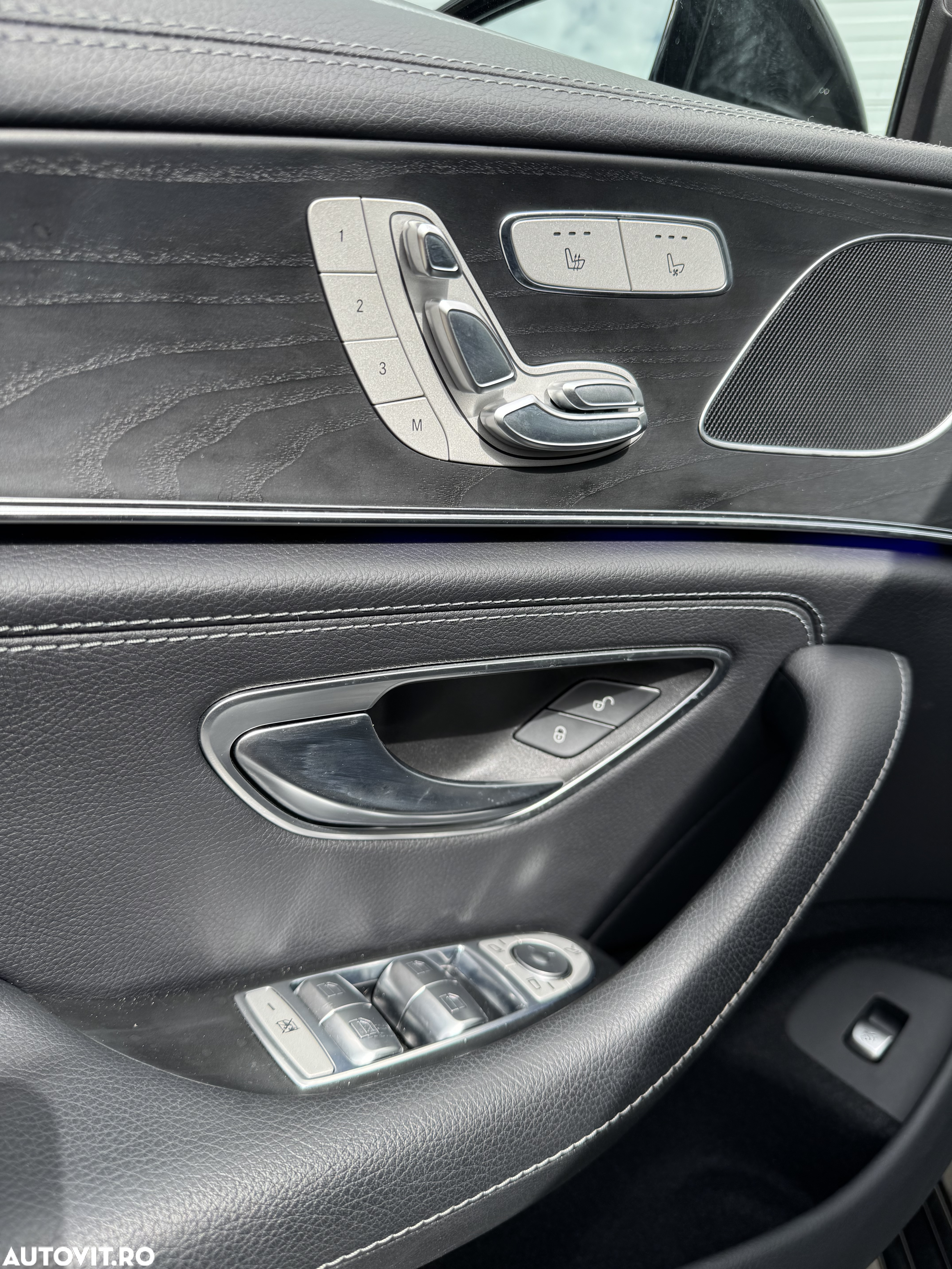 Mercedes-Benz CLS 300 d 4Matic 9G-TRONIC AMG Line - 7