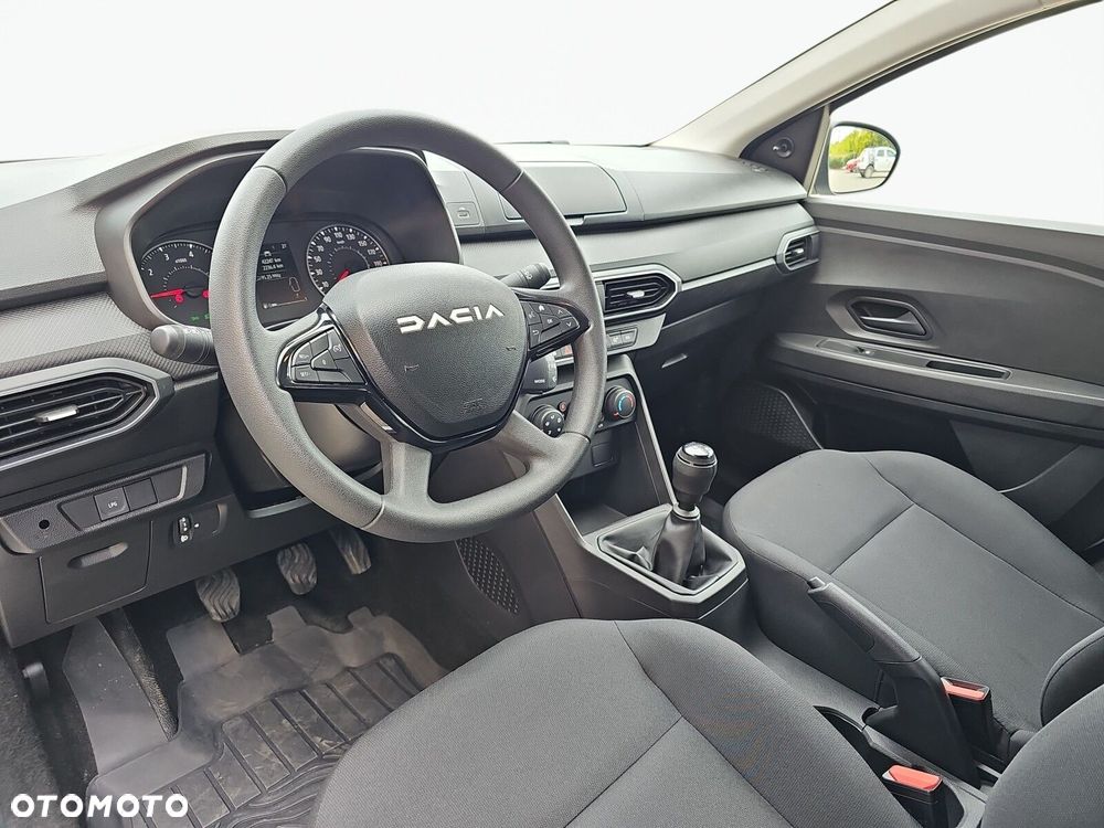 Dacia Jogger 1.0 TCe Essential 7os - 4