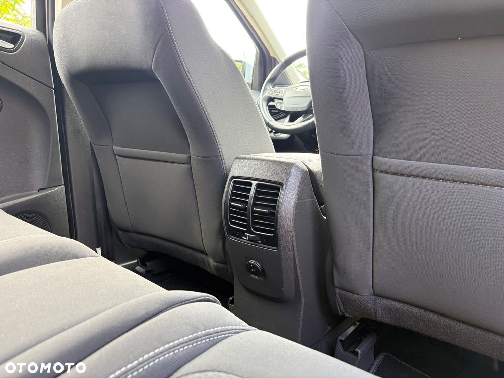 Ford Kuga 1.5 EcoBoost 2x4 Titanium - 27