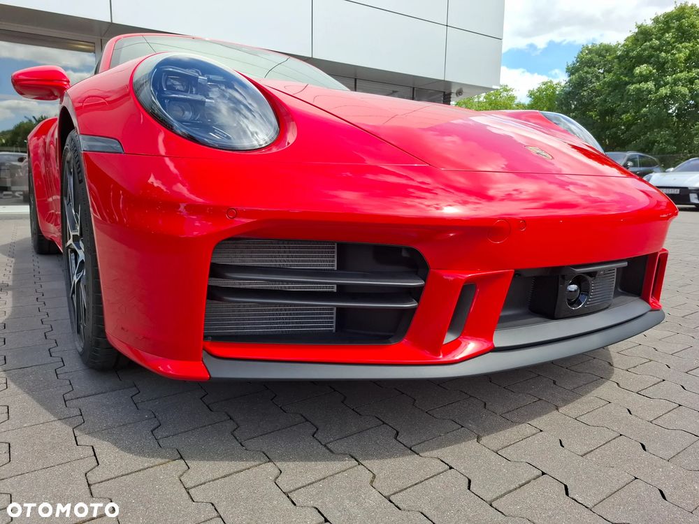 Porsche 911 Carrera 4S - 25