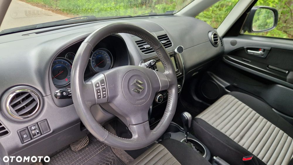 Suzuki SX4 1.6 Premium - 16