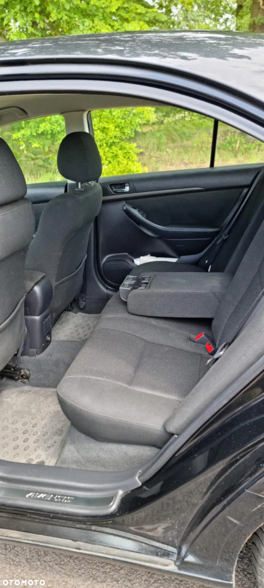 Toyota Avensis 2.0 VVT-i Sol - 6