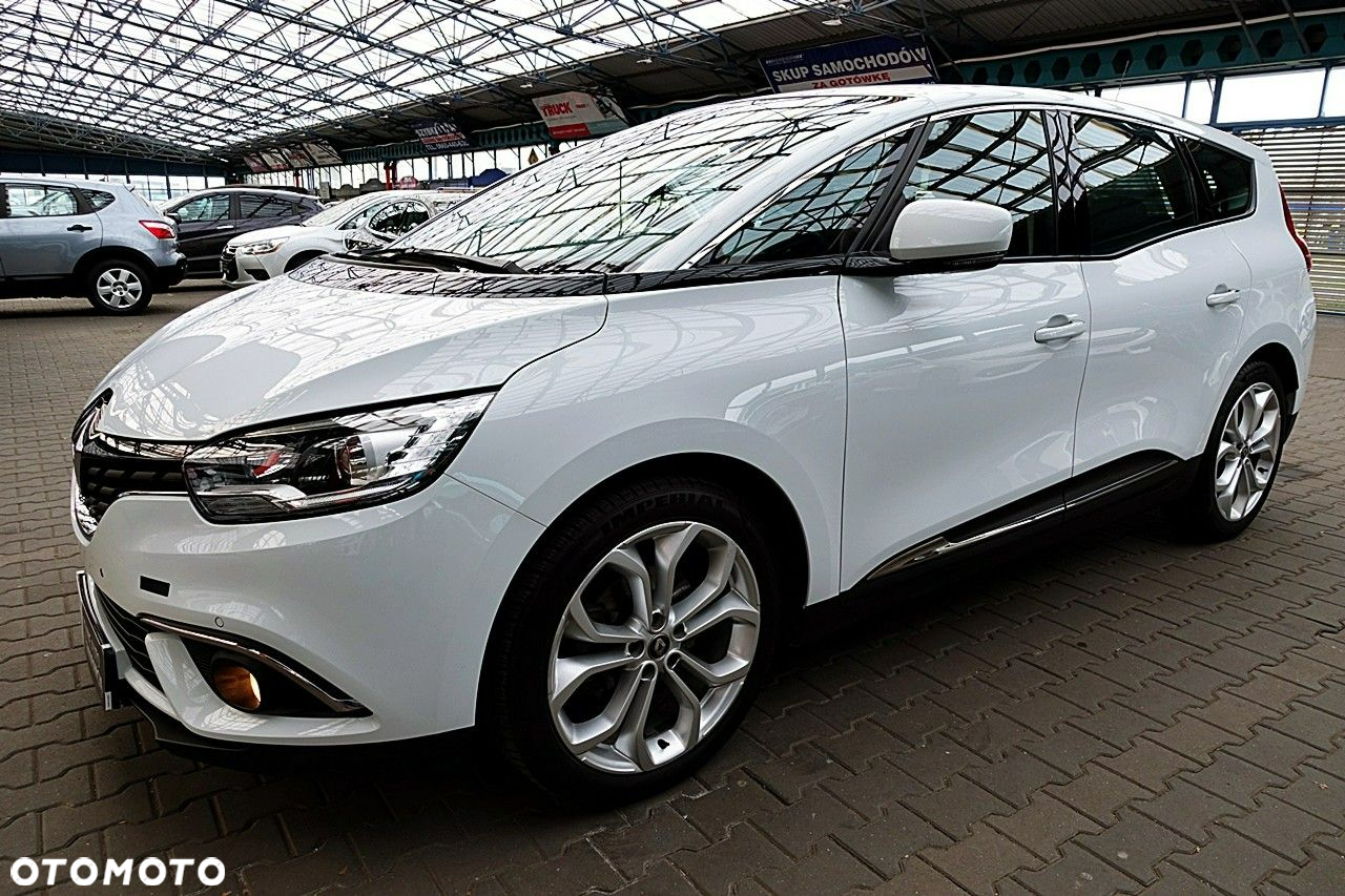 Renault Grand Scenic - 9