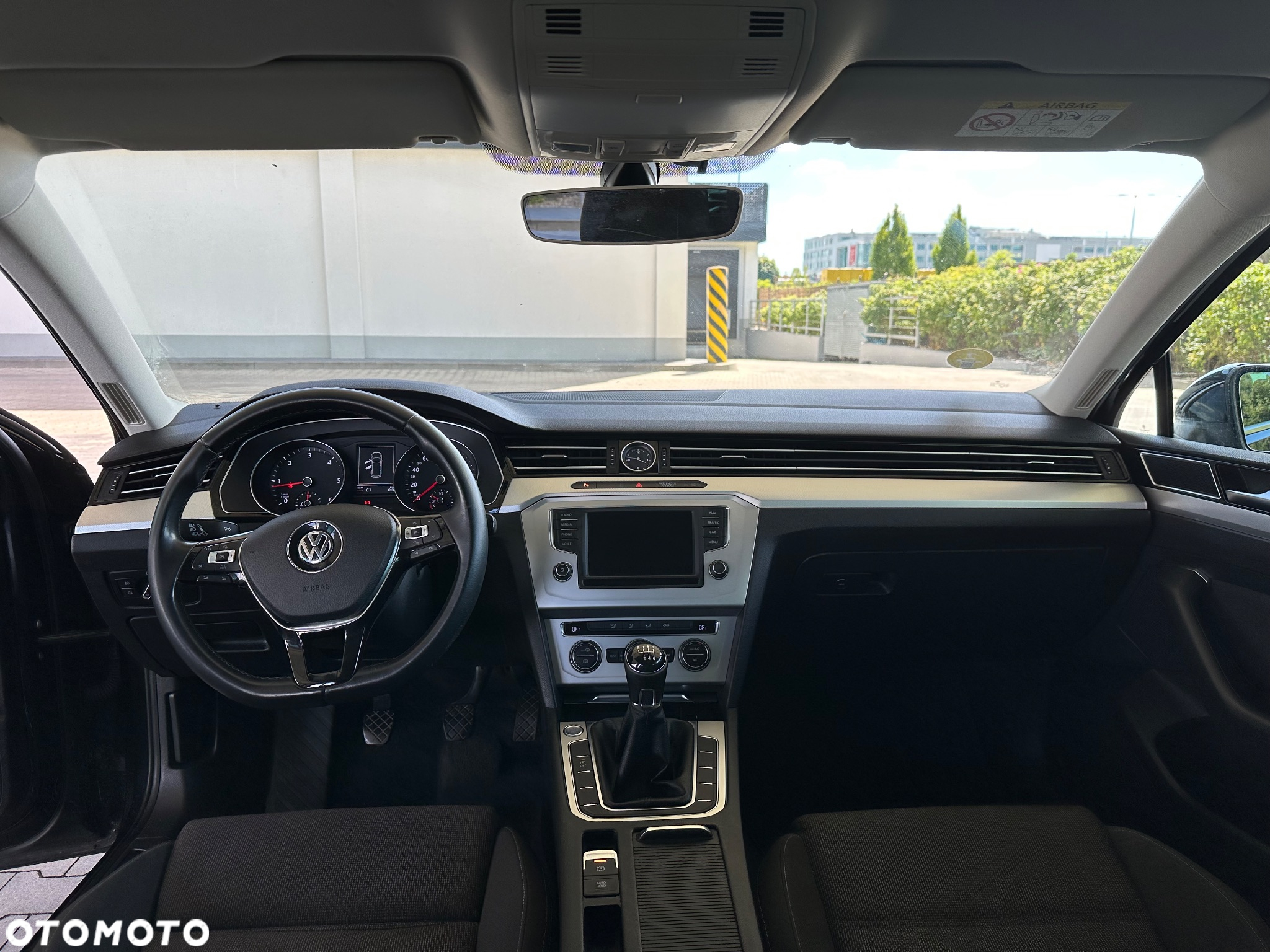 Volkswagen Passat Variant 1.6 TDI (BlueMotion Technology) Comfortline - 8