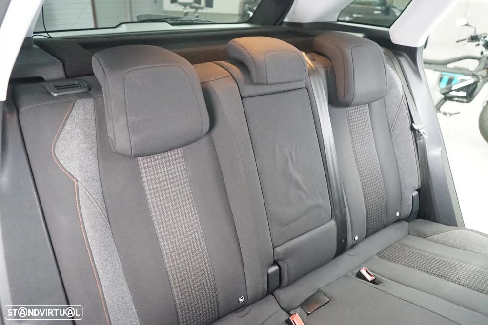Peugeot 3008 1.2 PureTech Allure Pack - 34
