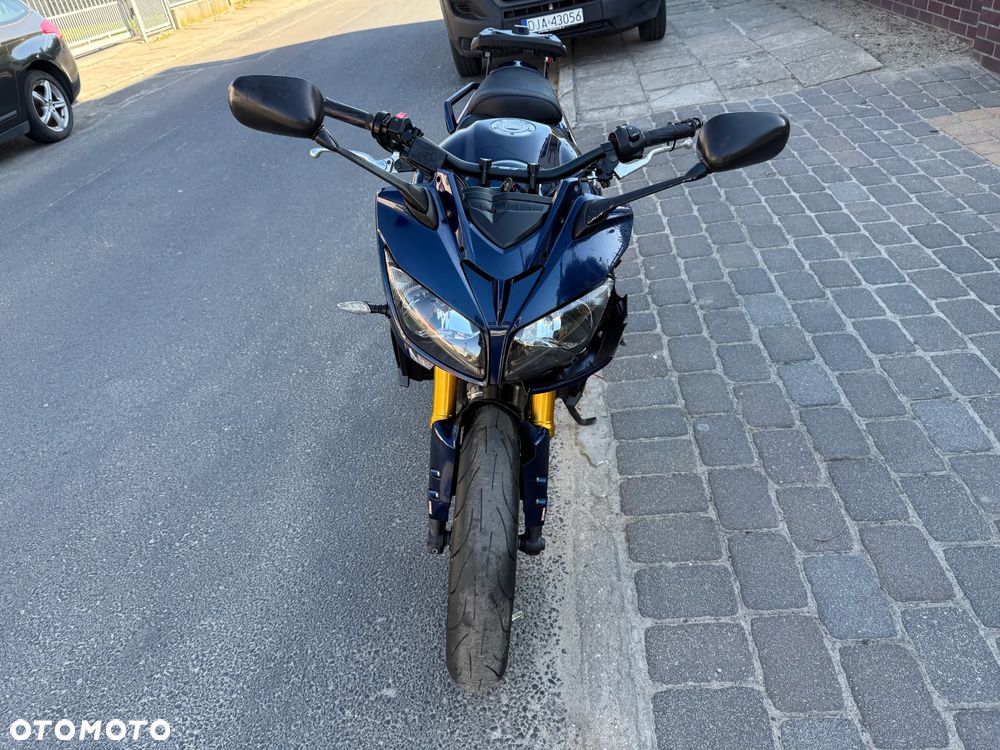 Yamaha FZ - 2
