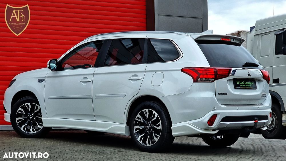 Mitsubishi Outlander 2.0 4WD - 16
