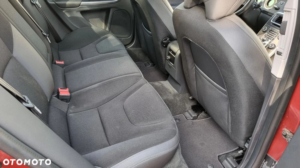 Volvo S60 D3 Geartronic Momentum - 12