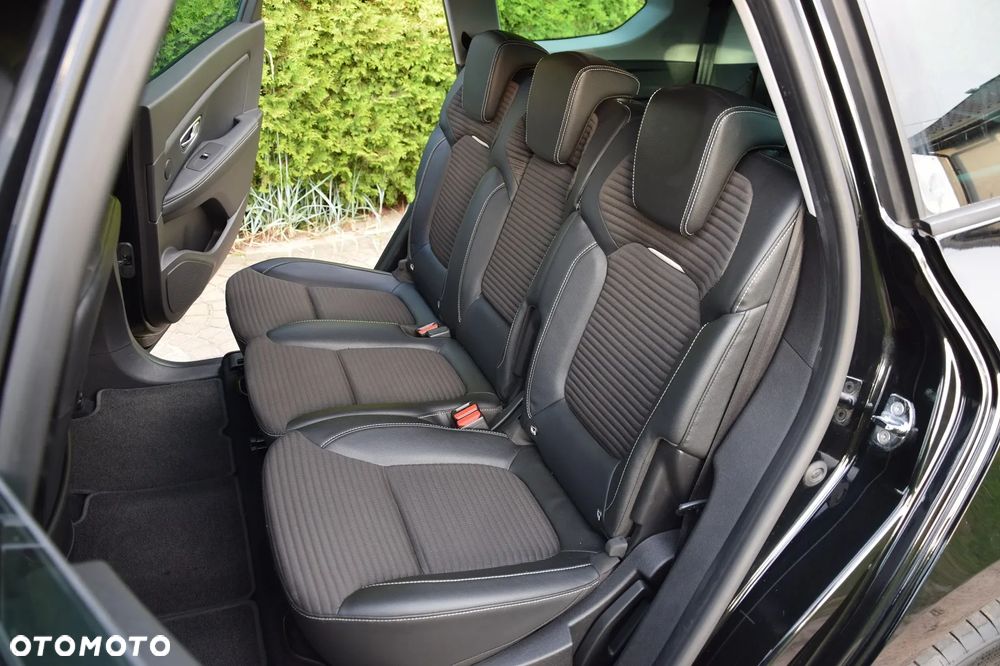 Renault Grand Scenic - 24