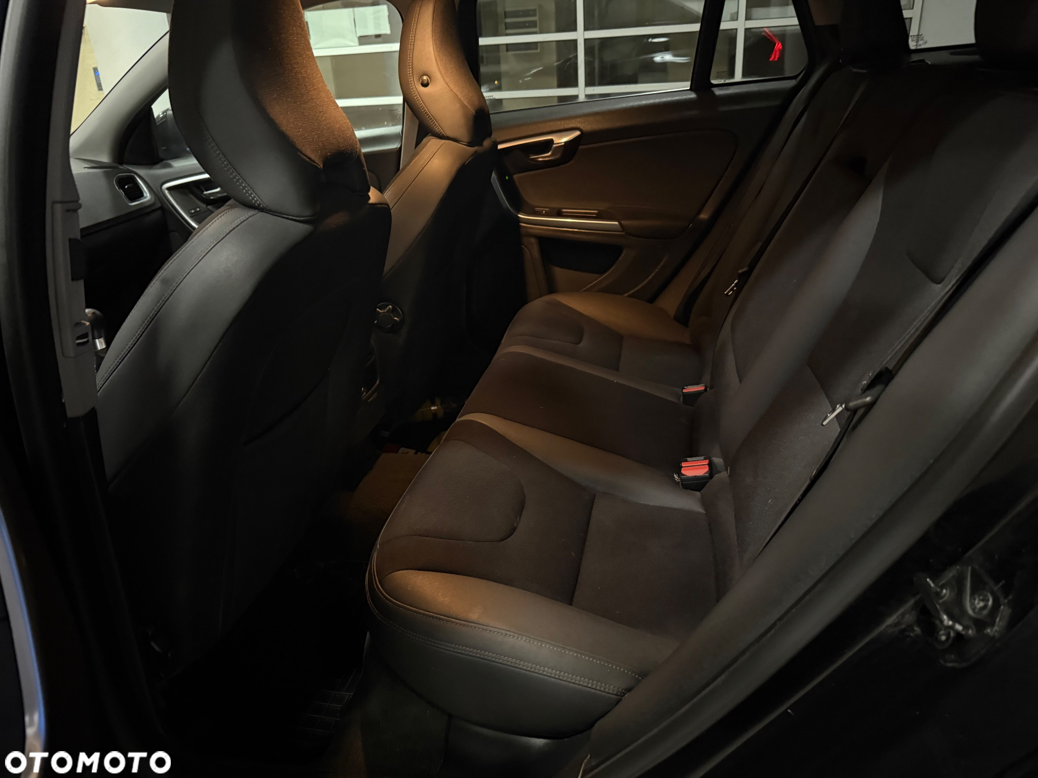 Volvo V60 - 14