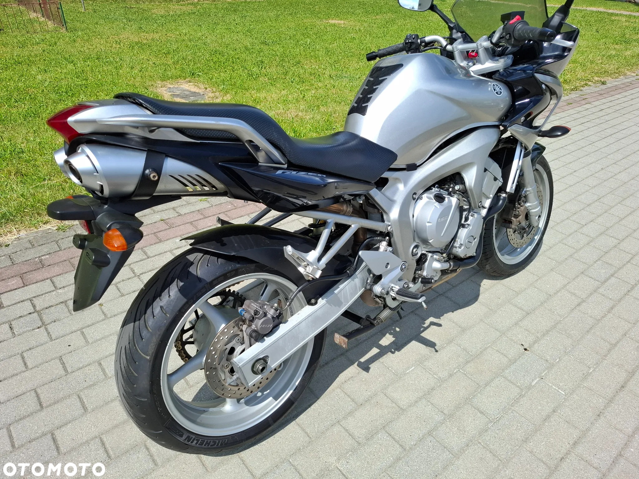Yamaha FZ6 - 5