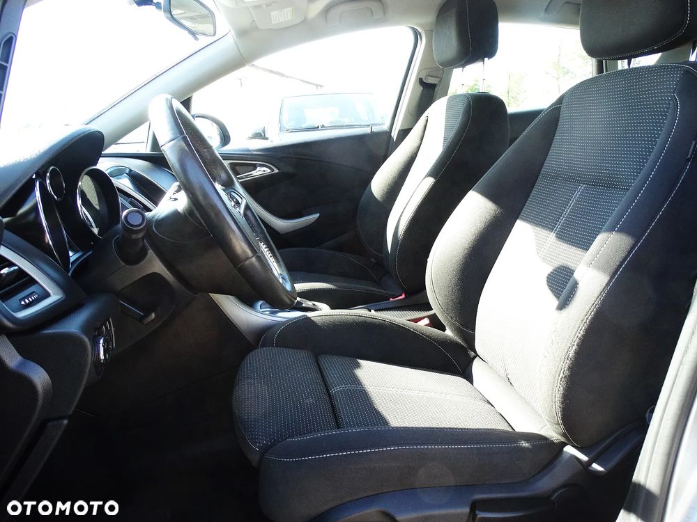 Opel Astra 1.6 Automatik Color Edition - 19