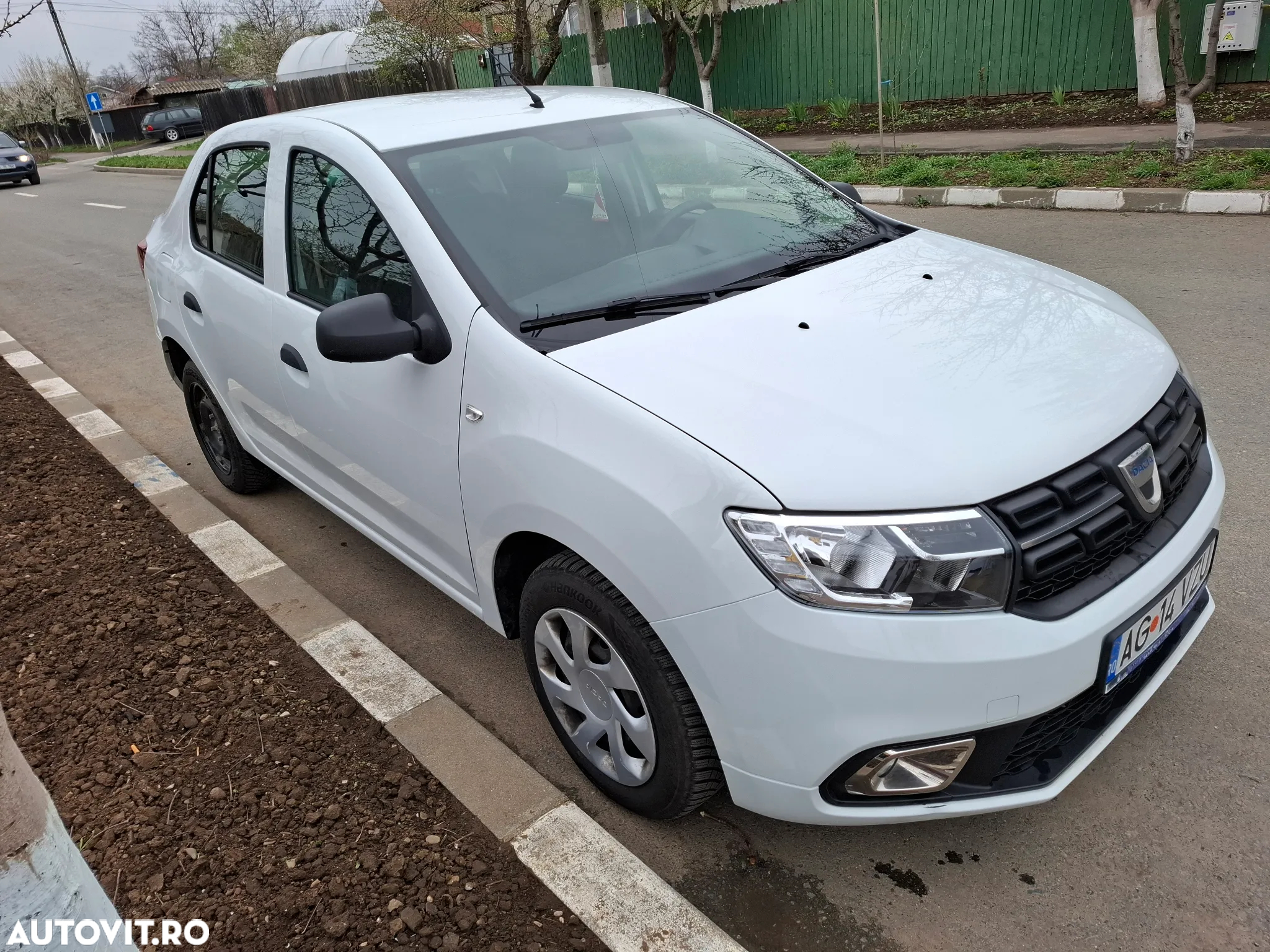 Dacia Logan MCV 1.0 SCe SL PLUS - 4