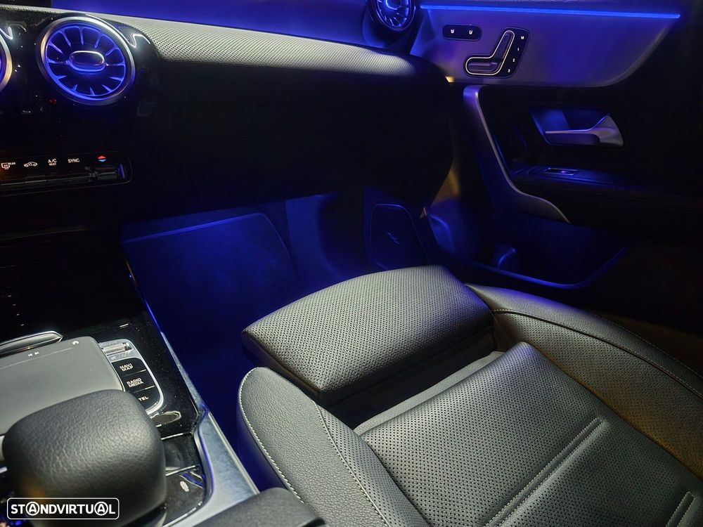 Mercedes-Benz CLA 35 AMG - 43