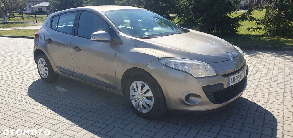 Renault Megane 1.5 dCi Authentique - 8