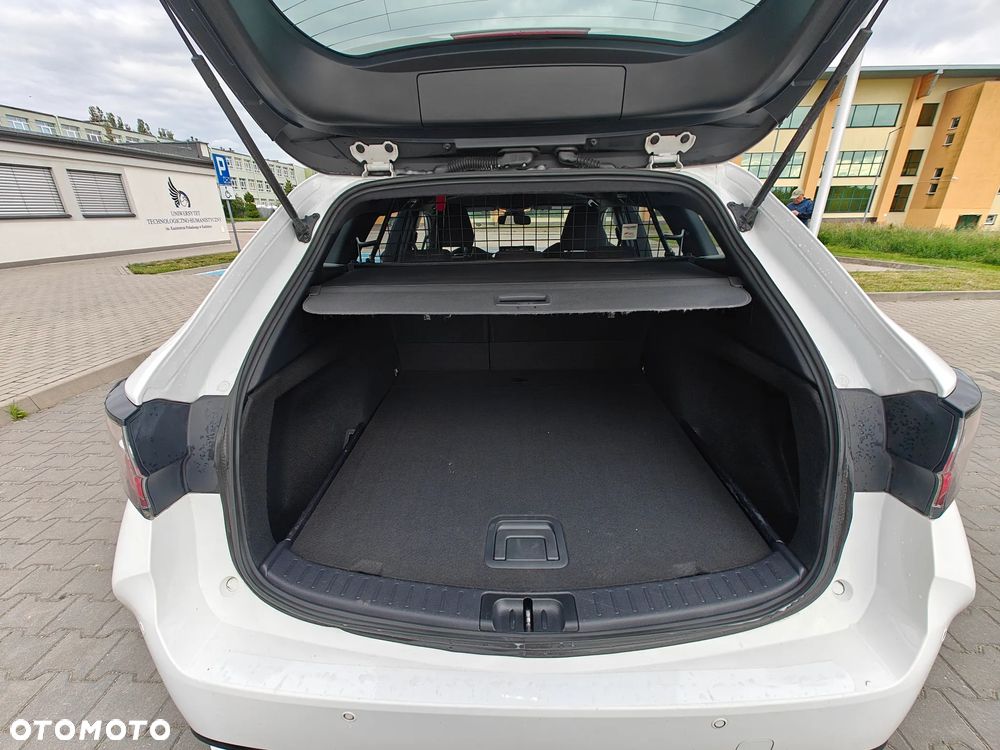 Toyota Corolla 1.8 Hybrid Comfort - 13