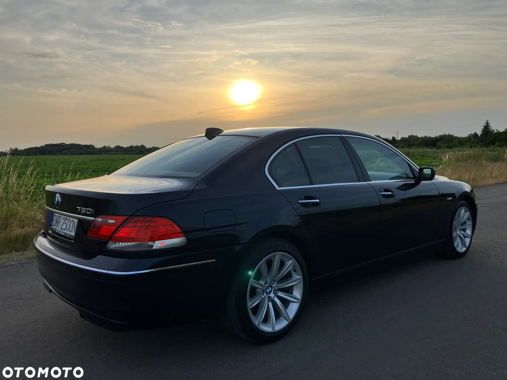 BMW Seria 7 750i - 22