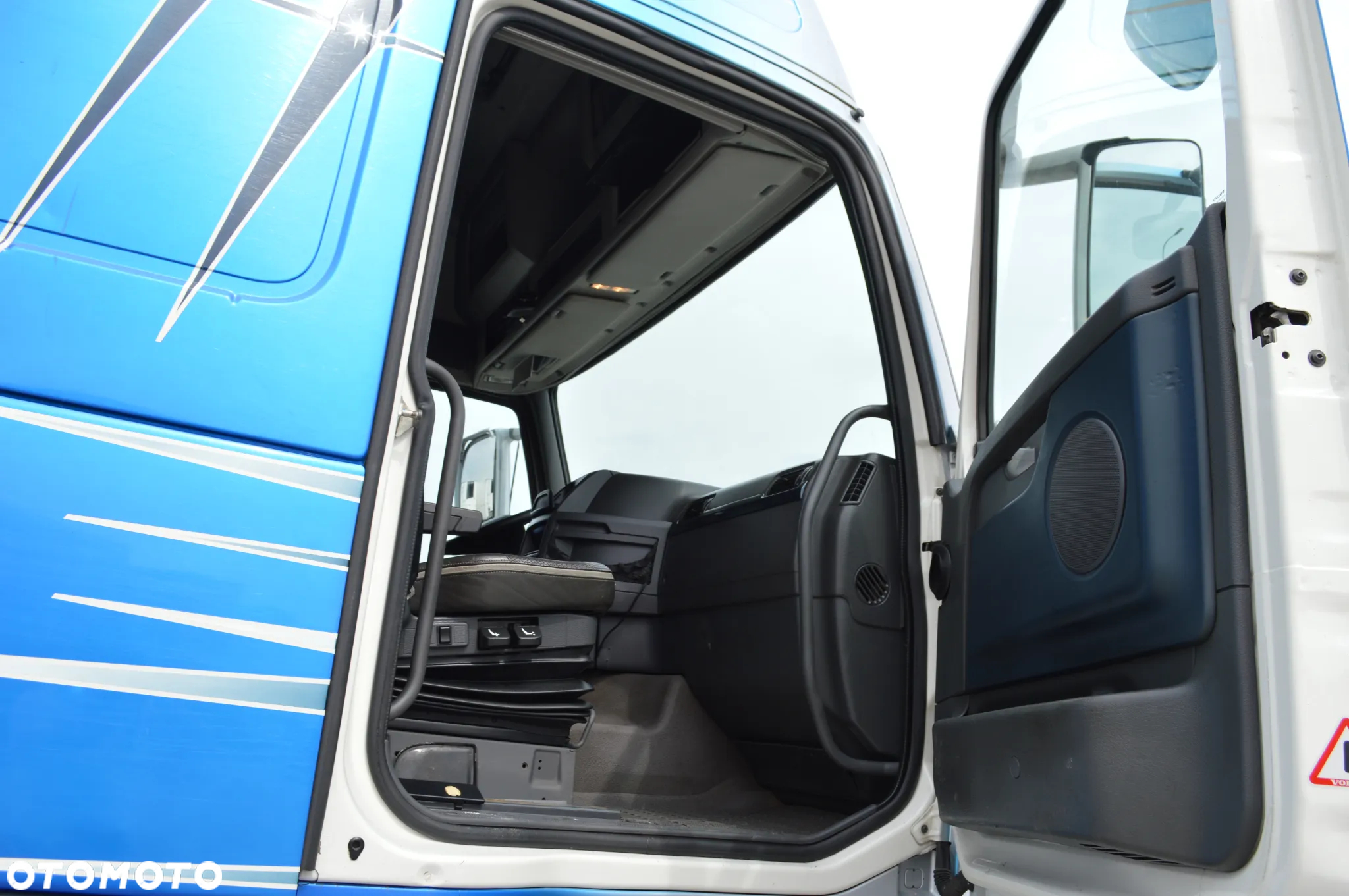 Volvo FH 13 520 DO PRZEWOZU DRZEWA DREWNA - 12