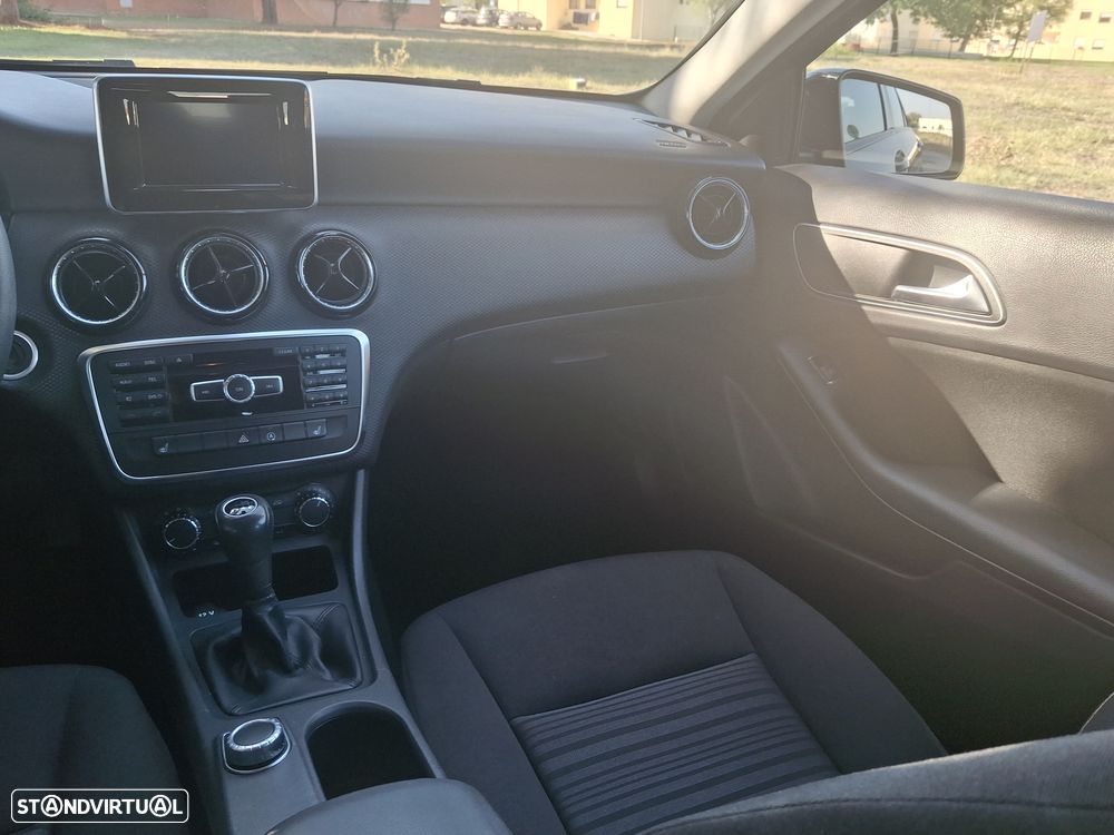 Mercedes-Benz A 180 Dynamic Edition - 9