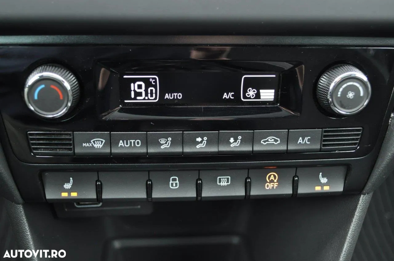 Skoda RAPID 1.0 TSI Monte Carlo - 33