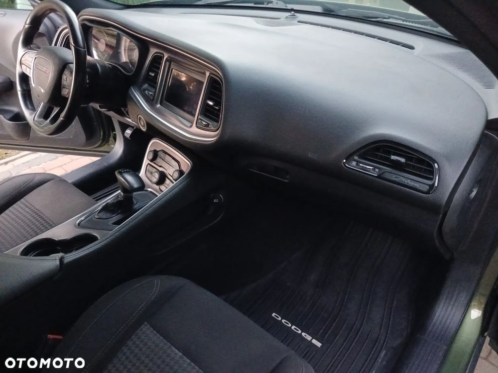 Dodge Challenger 3.6 SXT - 15