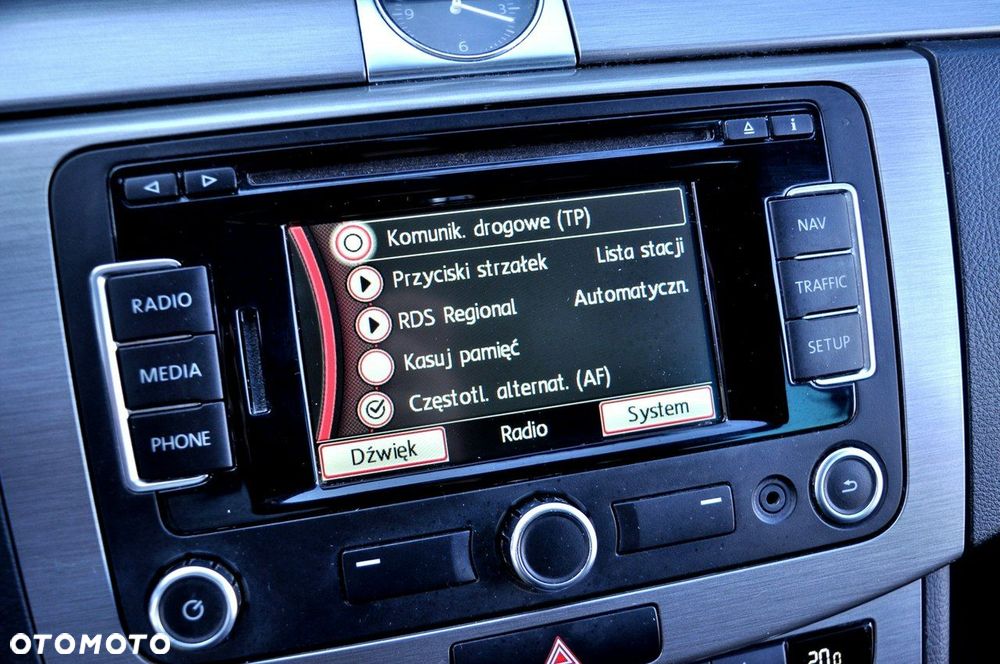 Volkswagen Passat - 23