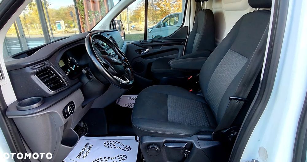 Ford TRANSIT CUSTOM - 7