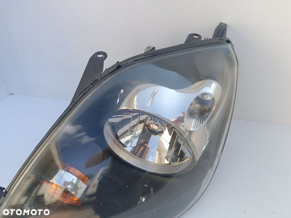 FORD FIESTA MK6 LAMPA PRAWA PRZÓD PRZEDNIA EU 6S61-13W030-CD - 6