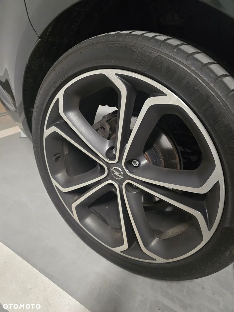 Opel Cascada 1.4 T Cosmo S&S - 3