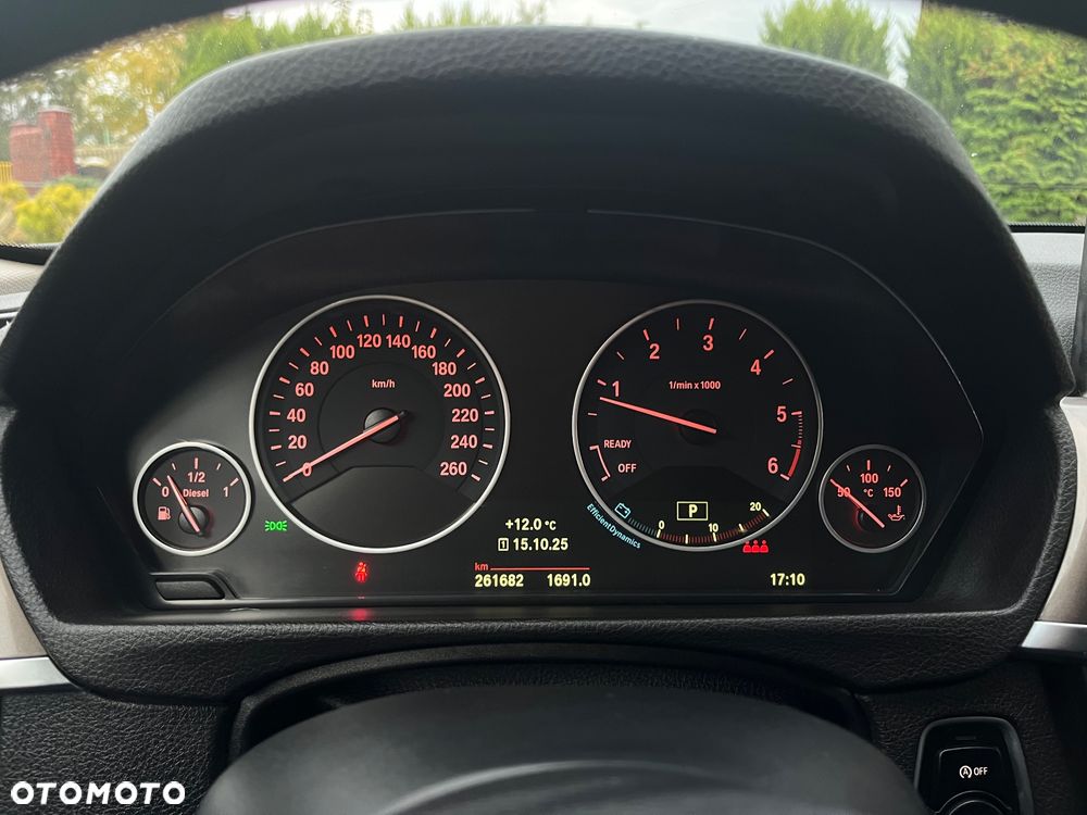 BMW Seria 3 320d Touring xDrive Modern Line - 15