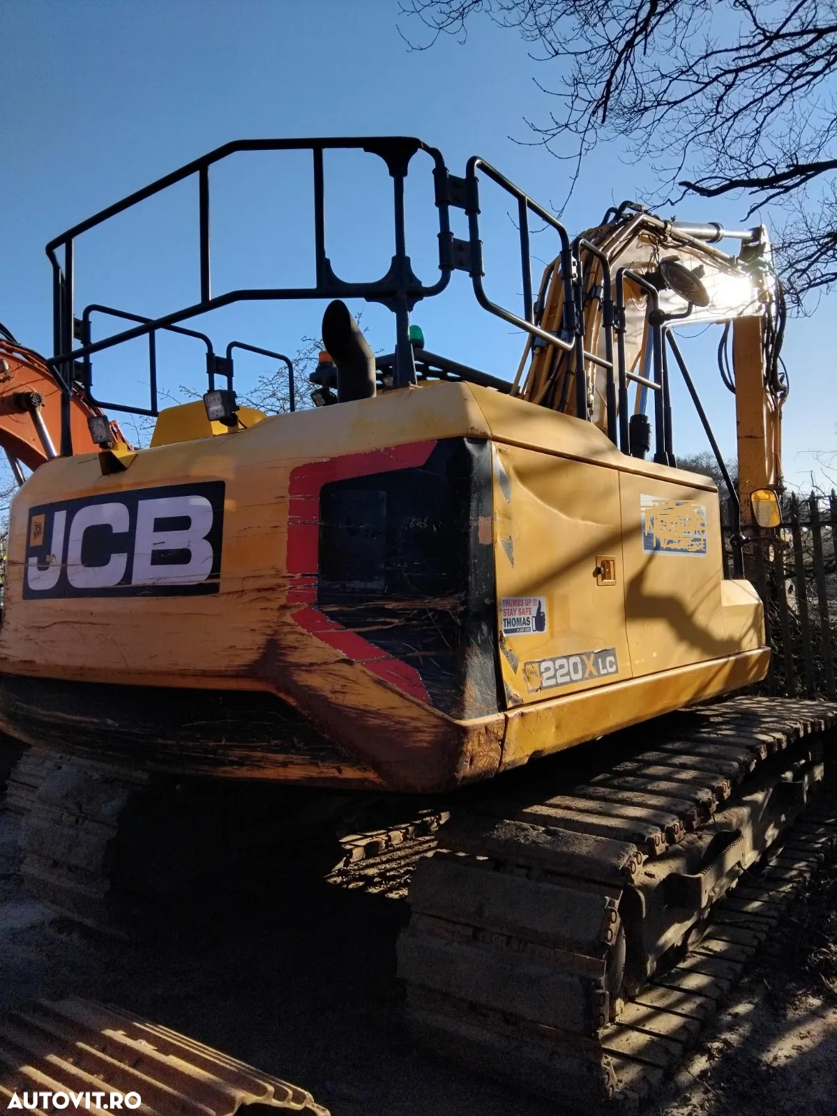 JCB 220X - 4