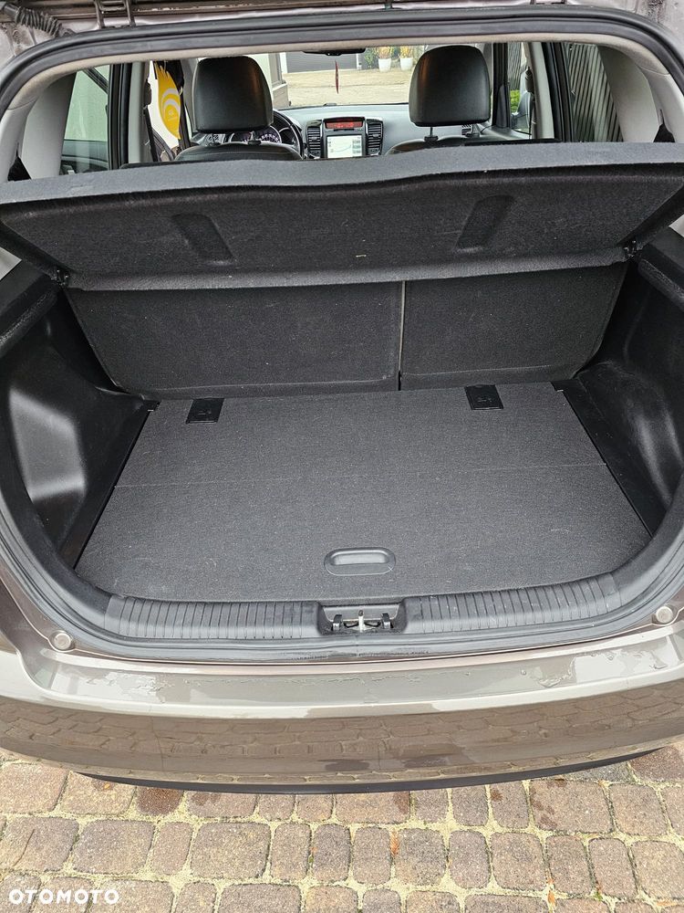 Kia Venga 1.4 L - 9