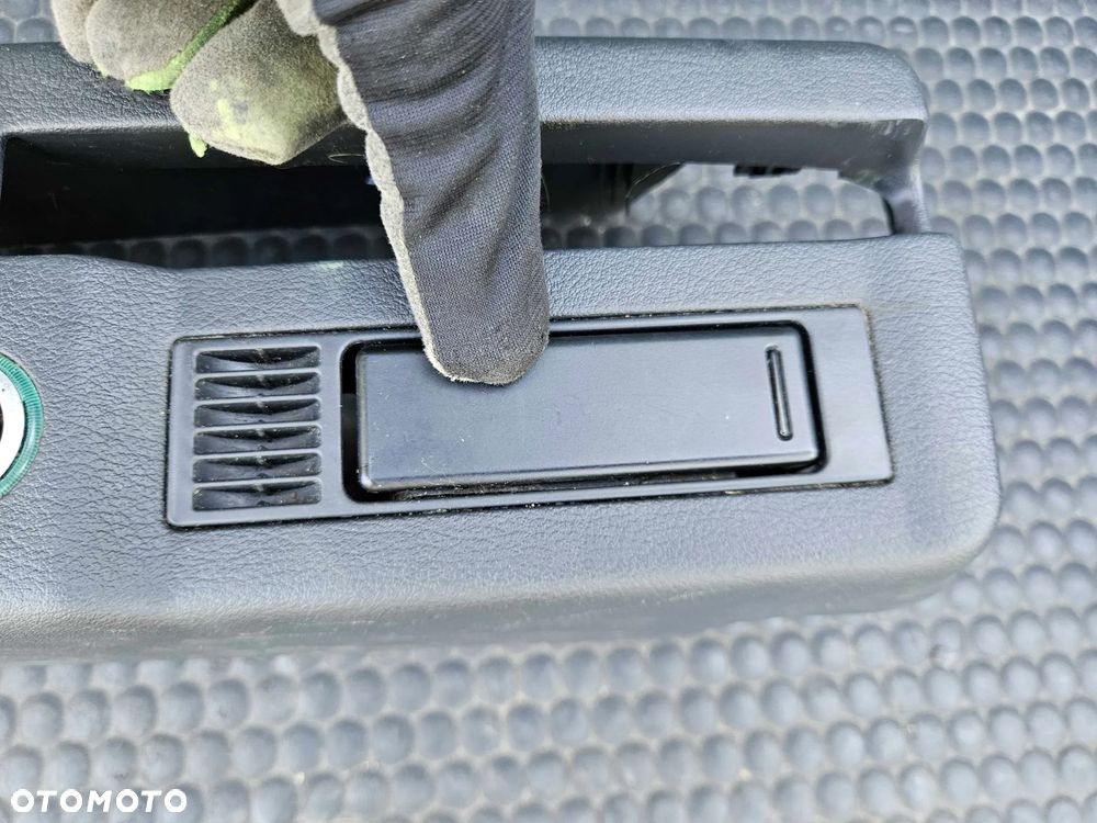 Tunel Srodkowy Konsola Panel Tapicerka Zapalniczka Uchwyt na Kubek Skoda Octavia I 1 - 27