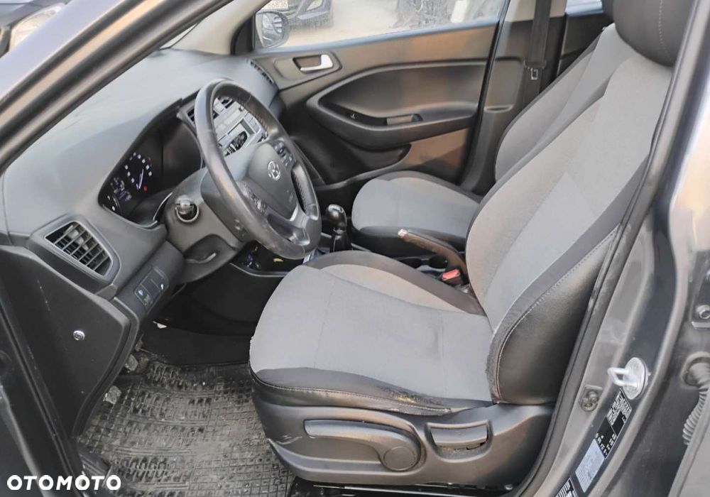 Hyundai i20 - 9
