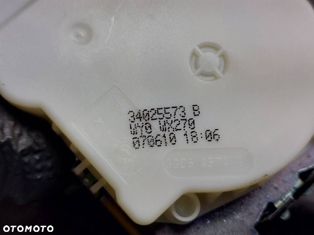 PÓŁKA TYŁ + PAS ŚRODKOWY TYŁ + ŚWIATŁO STOP JAGUAR XF X250 8X23F46608 - 5