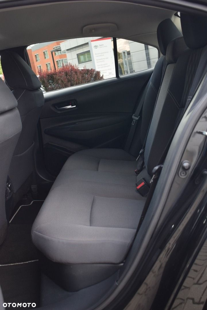 Toyota Corolla - 13