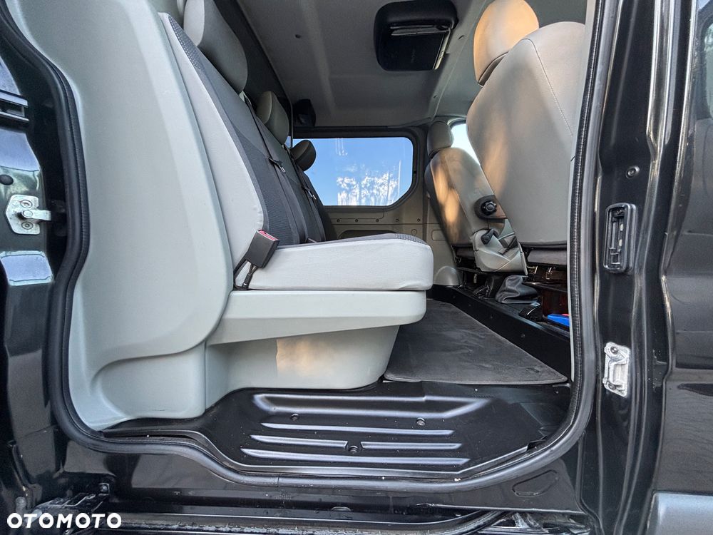 Opel Vivaro - 30