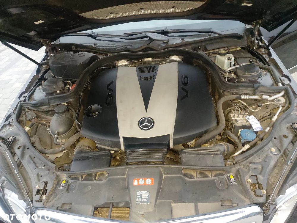 Mercedes-Benz Klasa E 300 CDI DPF BlueEFFICIENCY 7G-TRONIC Avantgarde - 16