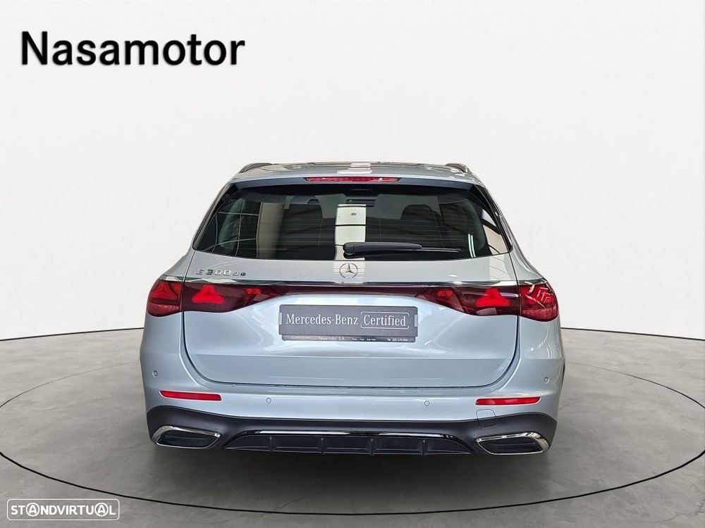 Mercedes-Benz E 300 - 3