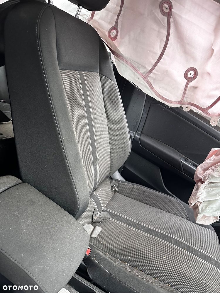 Volkswagen T-Roc 1.0 TSI OPF Style - 5