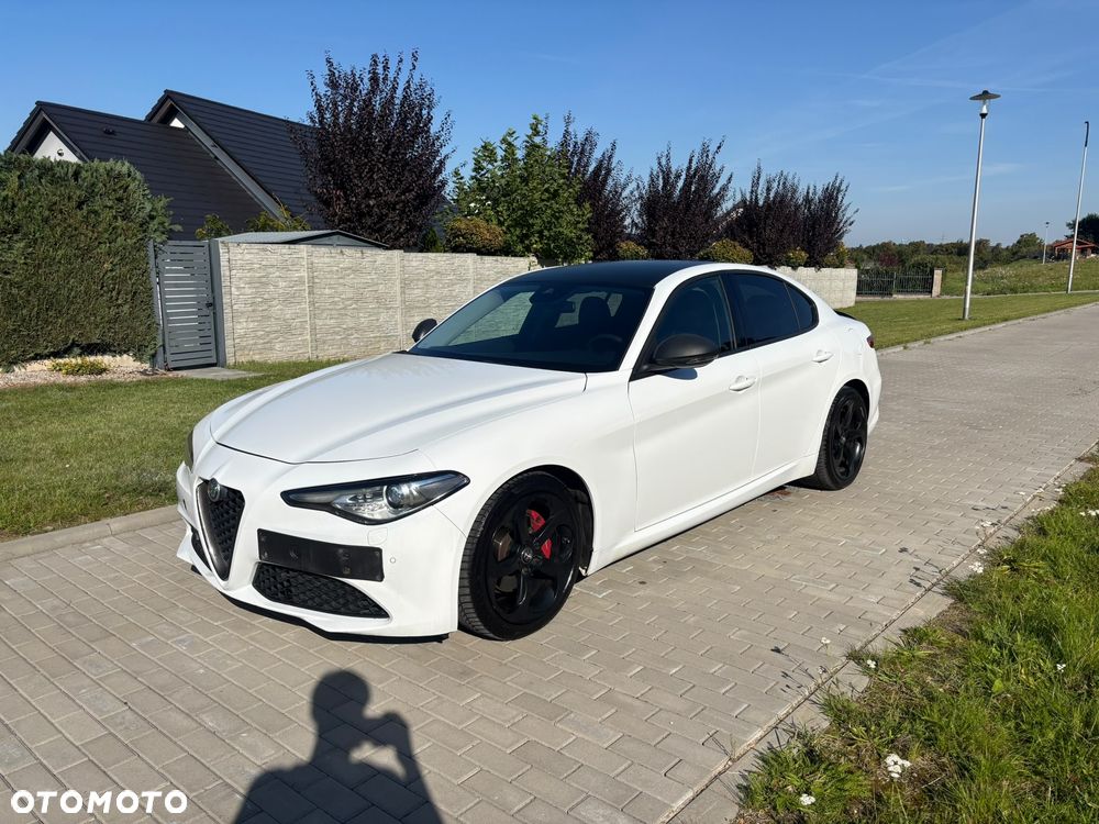 Alfa Romeo Giulia 2.2 D Turbo Super - 1