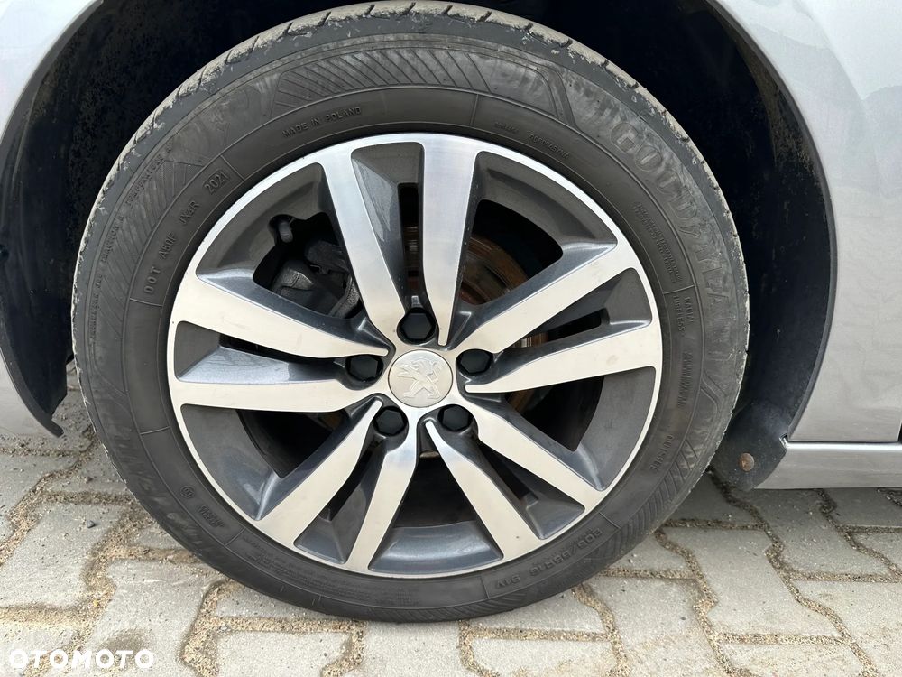 Peugeot 308 - 11