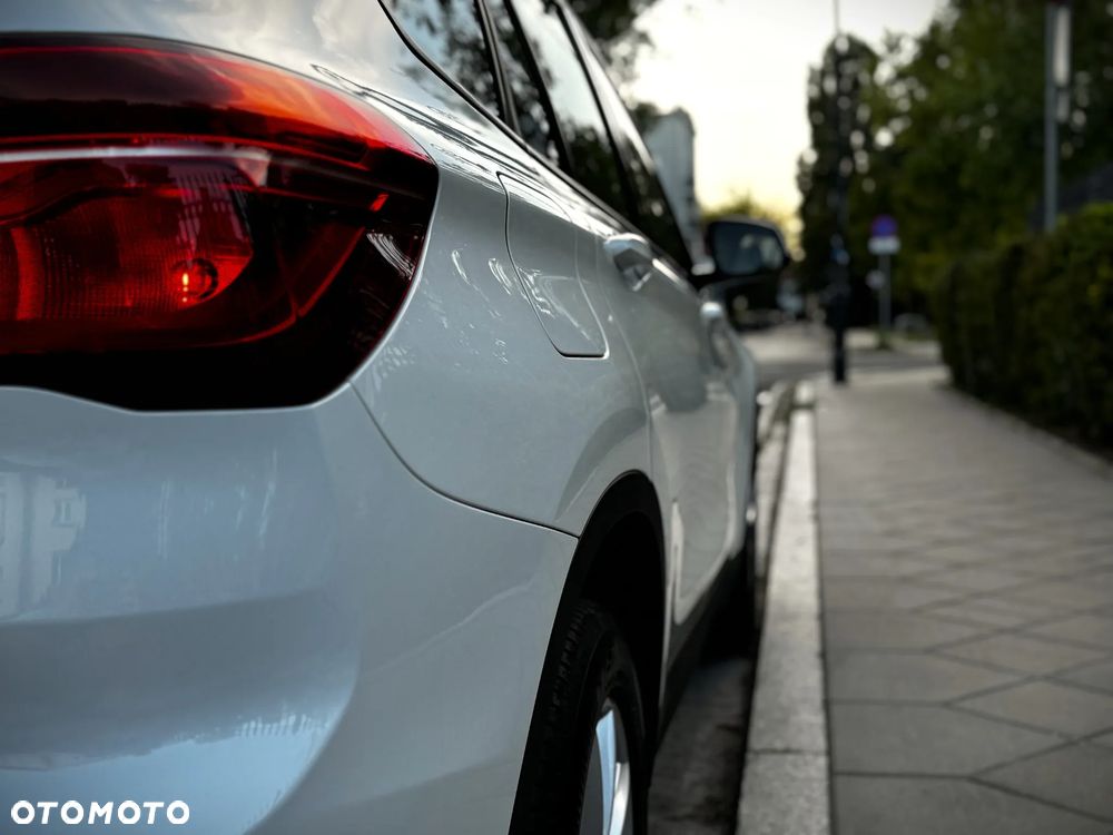 BMW X1 sDrive18i - 10