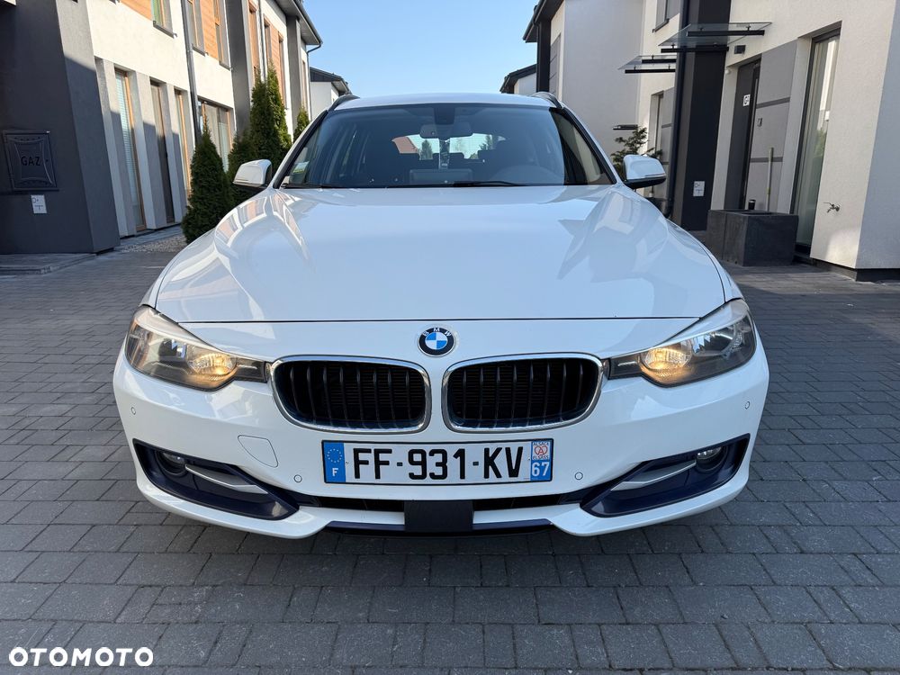 BMW Seria 3 320d Sport Line - 1