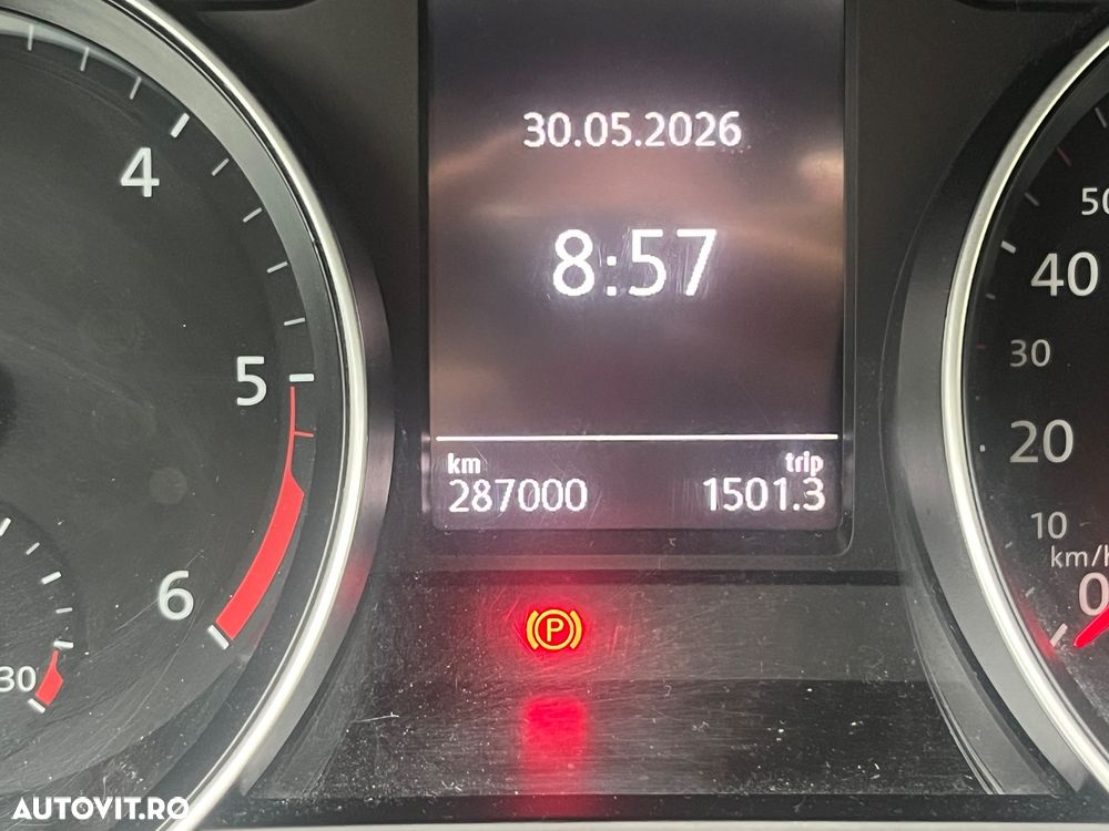 Volkswagen Passat 2.0 TDI Comfortline - 27