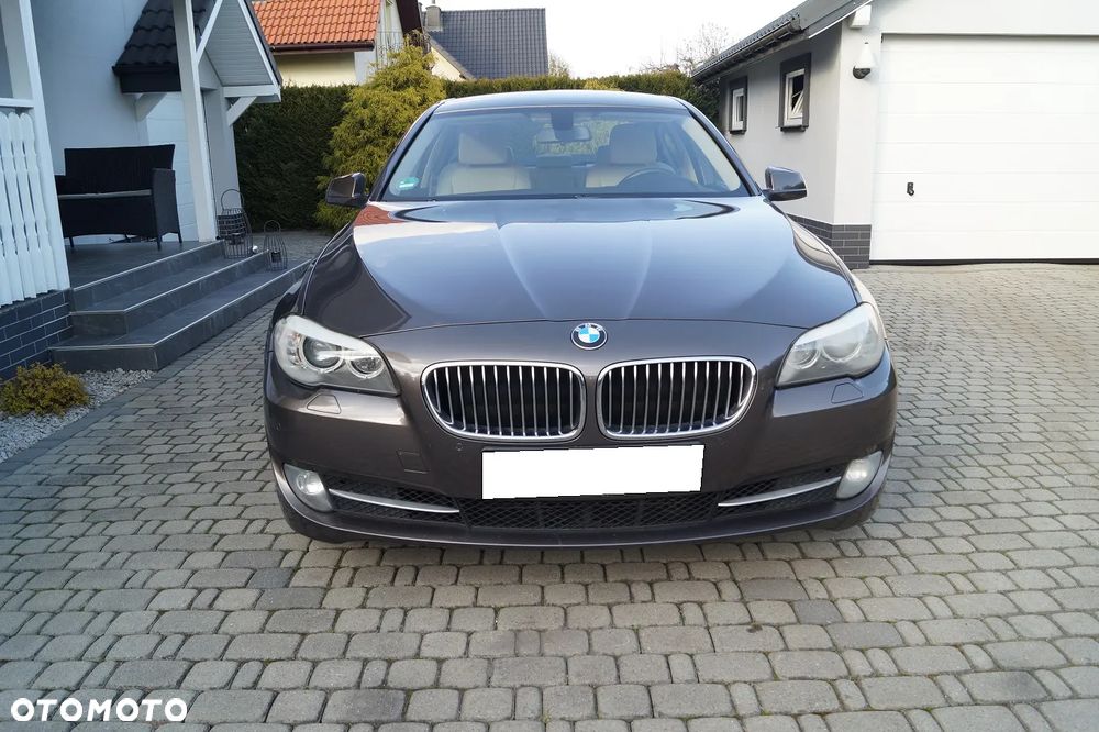 BMW Seria 5 520i - 15