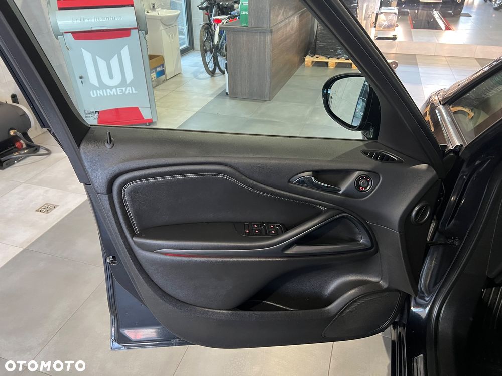 Opel Zafira 2.0 D (CDTI ecoFLEX) Start/Stop Active - 14