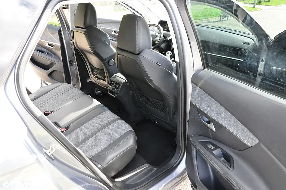 Peugeot 3008 1.6 BlueHDi Allure S&S - 23